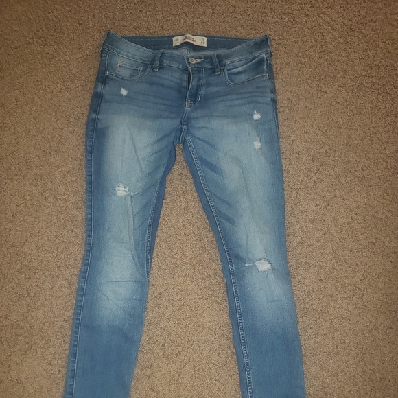 Hollister skinny jeans - Picture 2 of 3